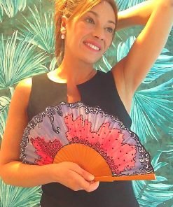Elegantes abanicos pintados a mano