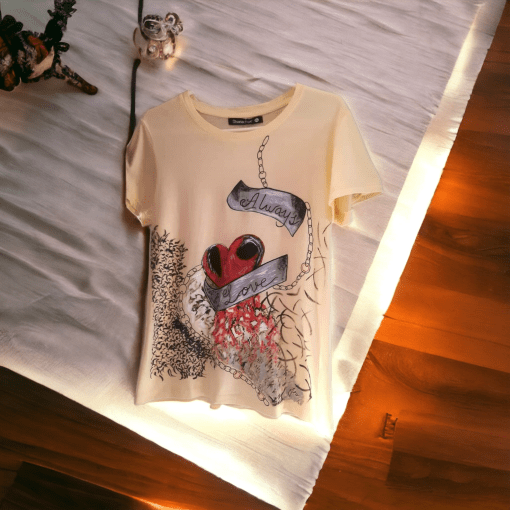 Camisetas de amor pintadas a mano byMIRENE