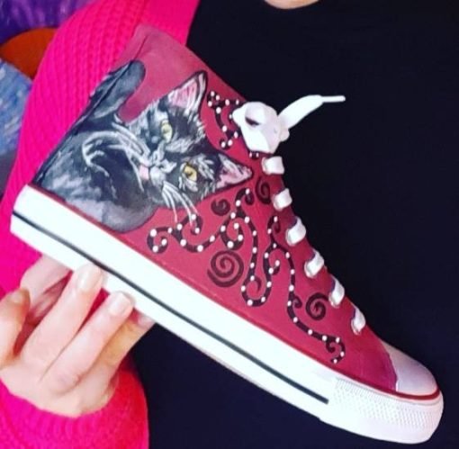Zapatillas personalizadas a tu gusto. Con tu mascota, tu artista, o lo que desees. byMIRENE