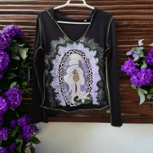 Ropa pintada a mano byMIRENE. Modelo The queen.