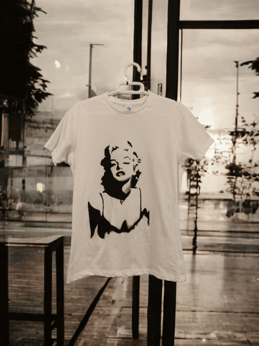 HOLLYWOOD